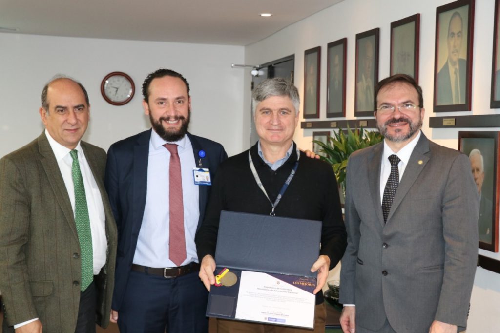 Felicitaciones al programa de Especialización en Psiquiatría General de la Pontificia Universidad Javeriana